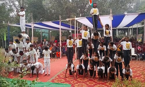 तीन दिवसीय कार्यक्रम के समापन पर आचार्यकुल में बोधी ट्री के बच्चों ने दिखाया अपना हुनर पूर्व छात्र मंटू कुमार एवं उनकी पत्नी को मिला सम्मान