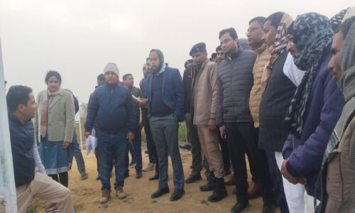 **क्षेत्र के मसीहा रामचंद्र यादव ने जिलाधिकारी के समक्ष रखी जनहित की मांग, करियादपुर में स्वास्थ्य केंद्र और थाने की मांग को दिलाई आवाज़**